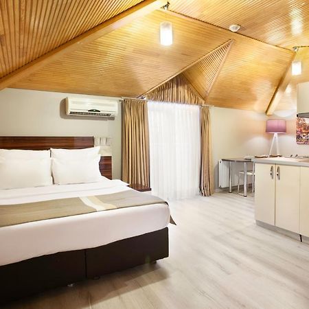 Blueway Hotel Residence Istanboel Buitenkant foto