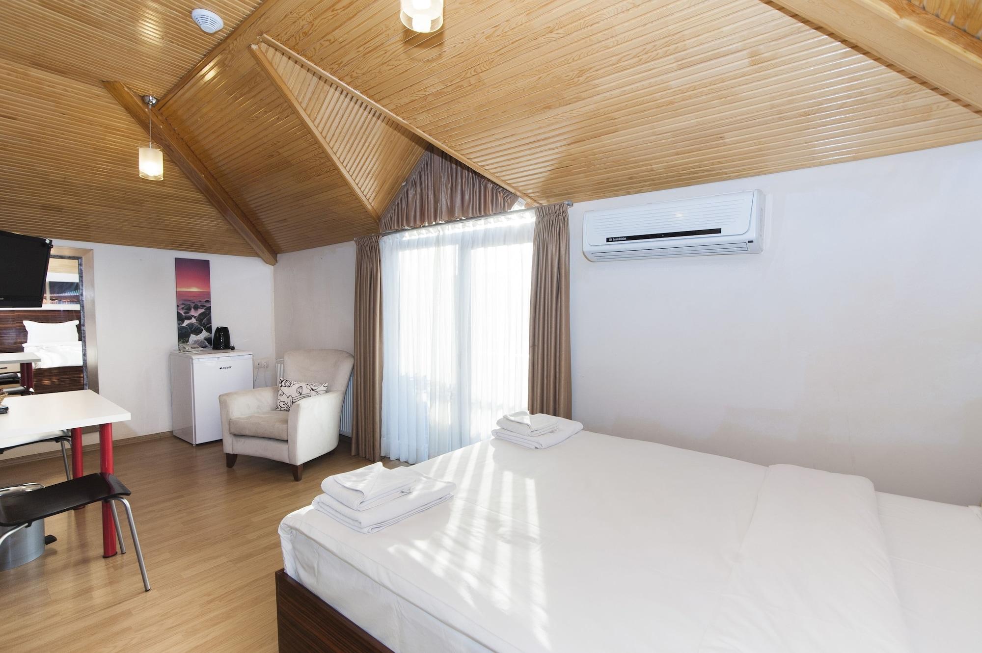 Blueway Hotel Residence Istanboel Buitenkant foto