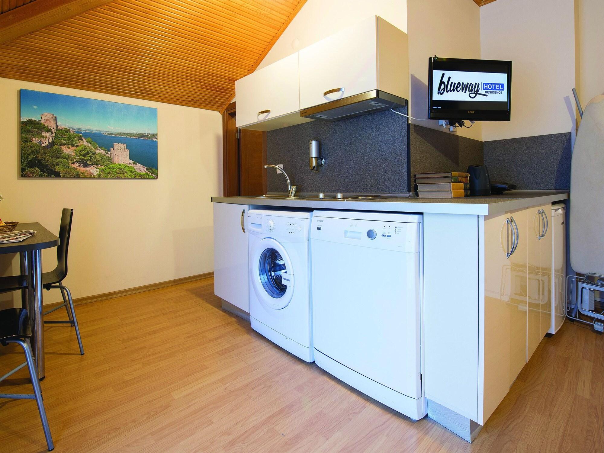 Blueway Hotel Residence Istanboel Buitenkant foto