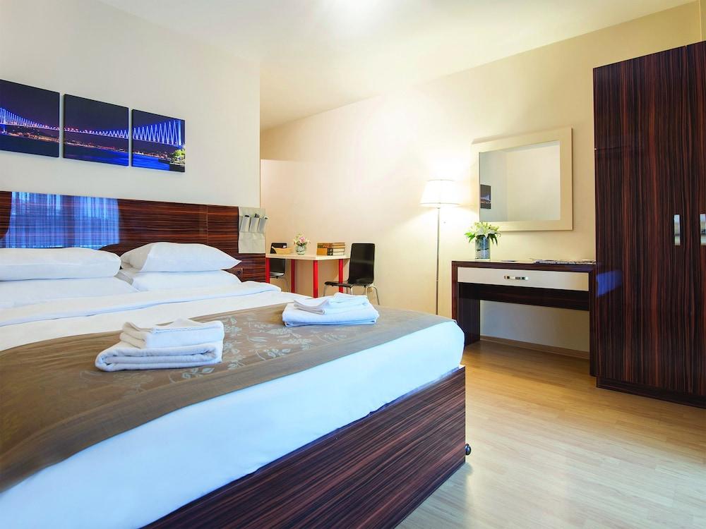 Blueway Hotel Residence Istanboel Buitenkant foto