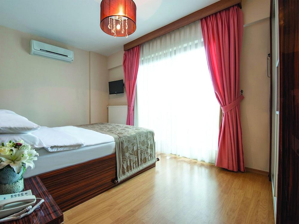 Blueway Hotel Residence Istanboel Buitenkant foto