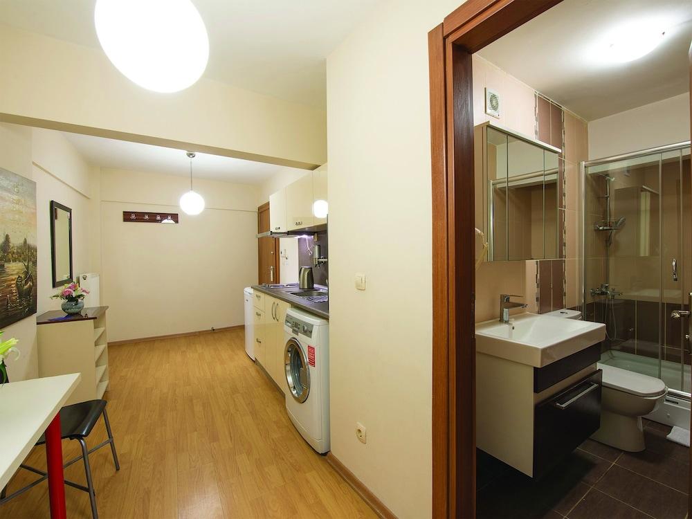 Blueway Hotel Residence Istanboel Buitenkant foto