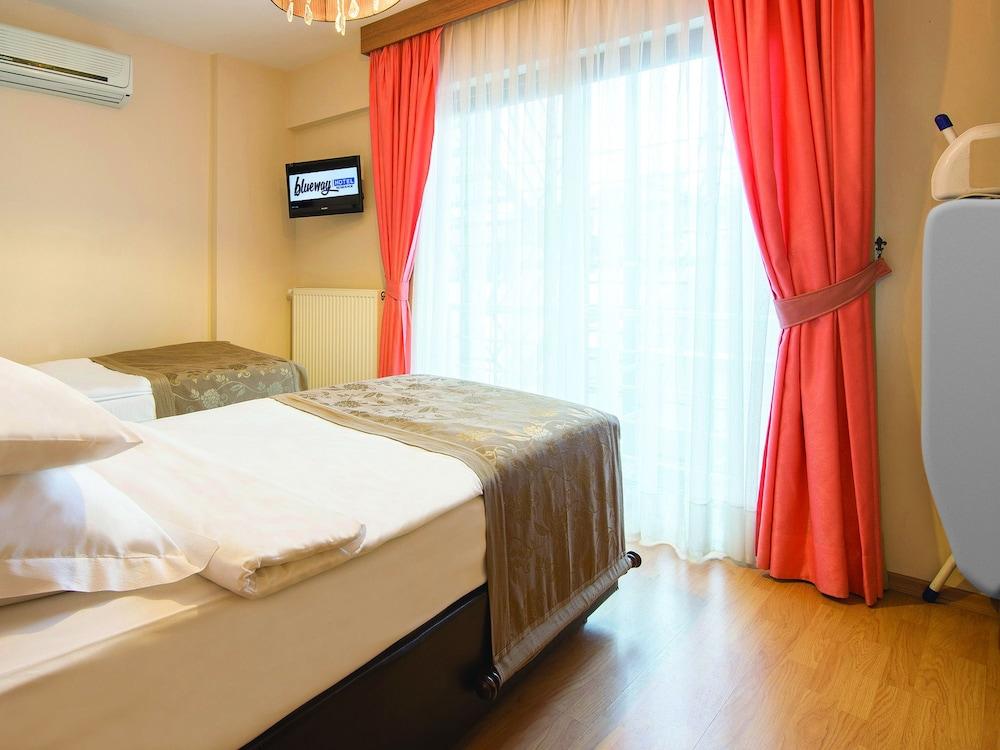 Blueway Hotel Residence Istanboel Buitenkant foto