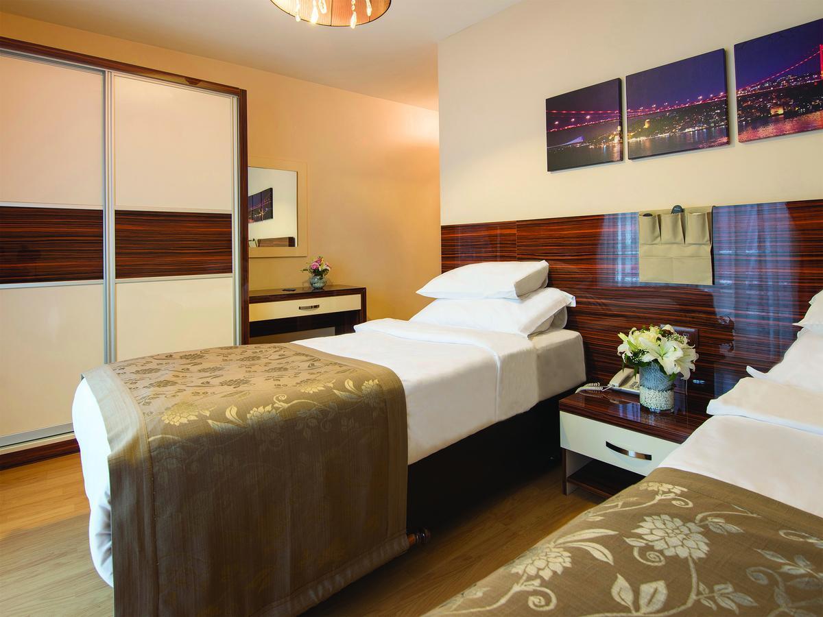 Blueway Hotel Residence Istanboel Buitenkant foto